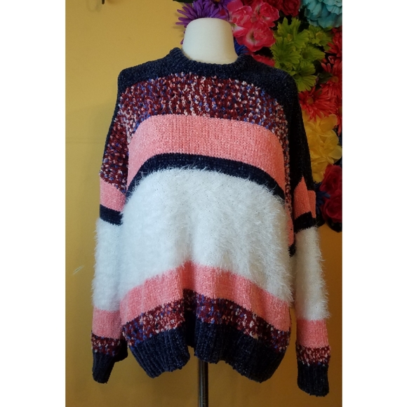NWT Marc NY- coral, white and navy striped comfy fuzzy sweater- large WN - Picture 8 of 8